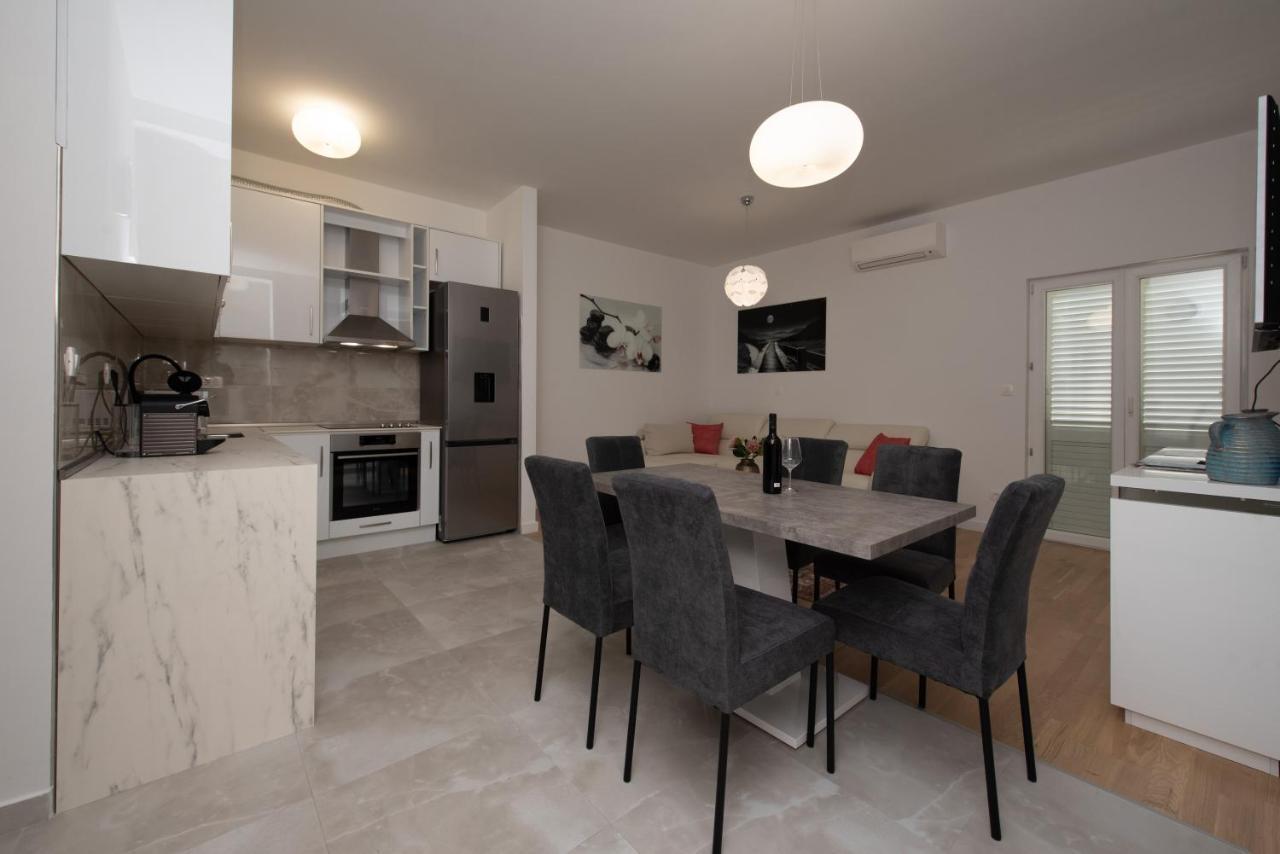 Apartment Katicic Split Exterior photo