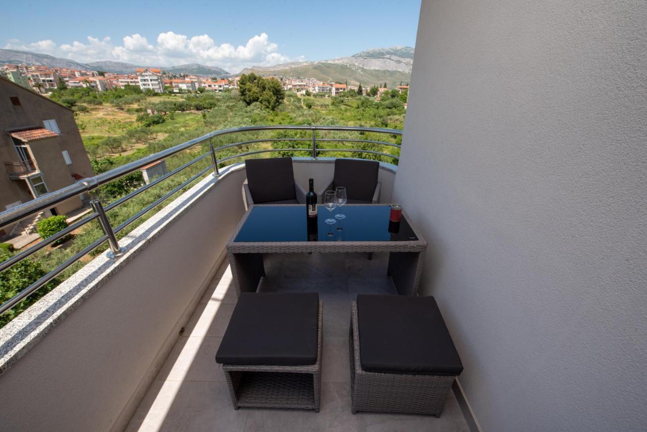 Apartment Katicic Split Exterior photo