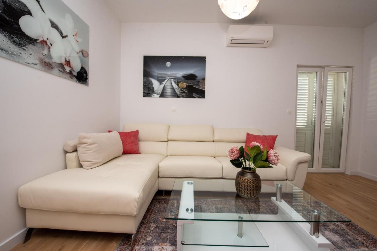 Apartment Katicic Split Exterior photo